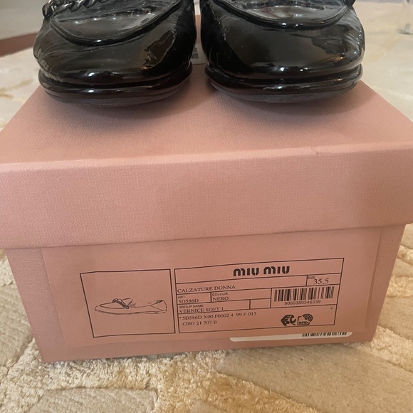 Miu Miu black patent loafers with pearl detail - Picture 3 of 11